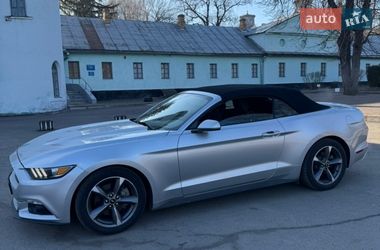 Кабриолет Ford Mustang 2015 в Корсуне-Шевченковском