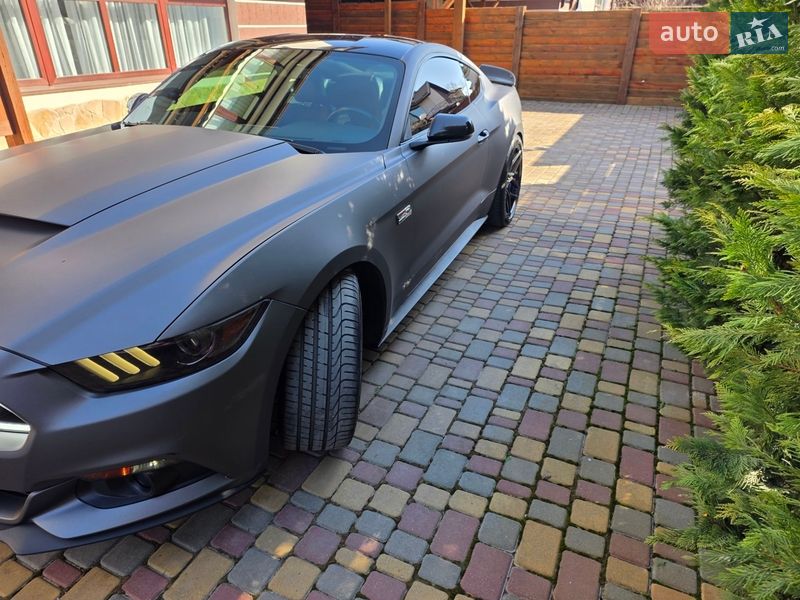 Купе Ford Mustang 2015 в Одесі