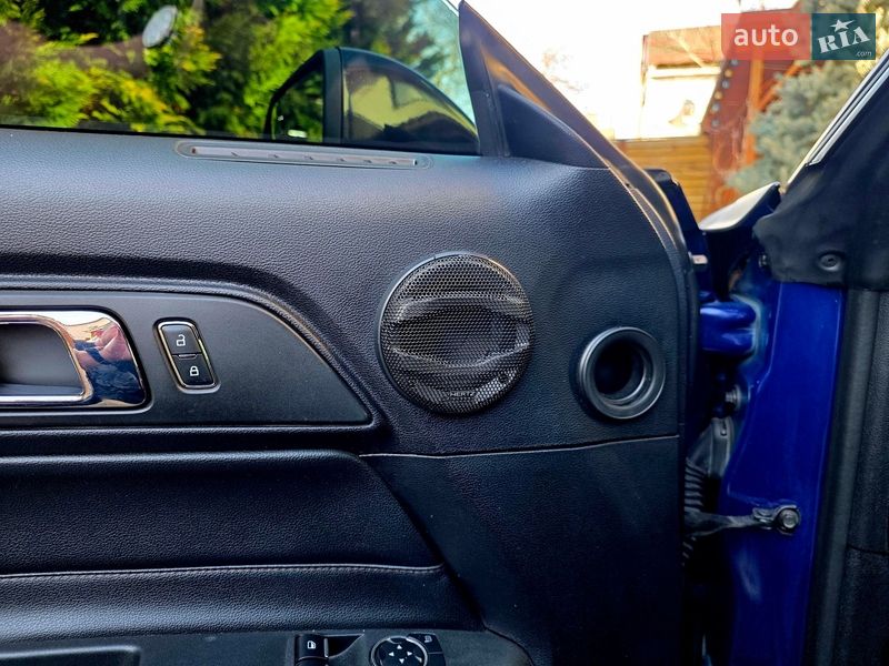 Купе Ford Mustang 2015 в Одесі