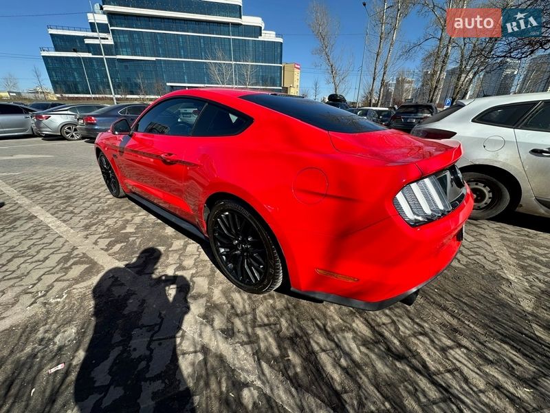 Купе Ford Mustang 2016 в Києві