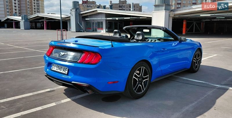Кабриолет Ford Mustang 2018 в Киеве