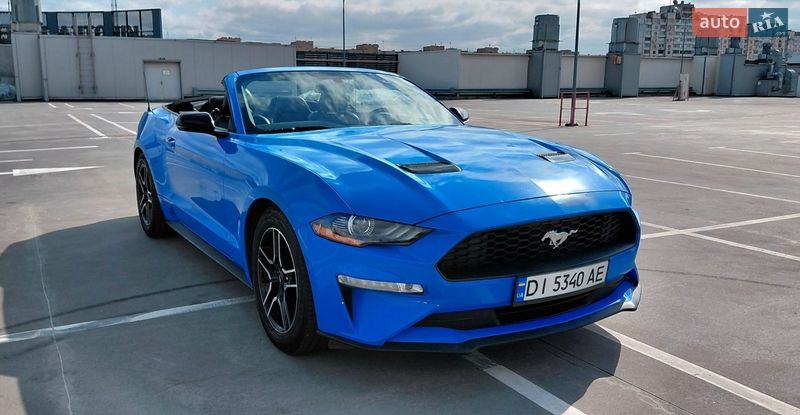 Кабриолет Ford Mustang 2018 в Киеве