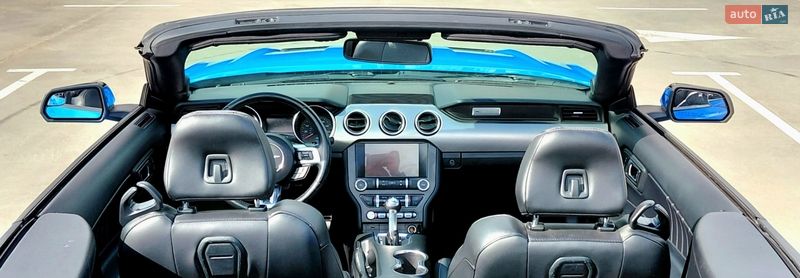 Кабриолет Ford Mustang 2018 в Киеве