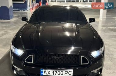 Купе Ford Mustang 2015 в Харкові