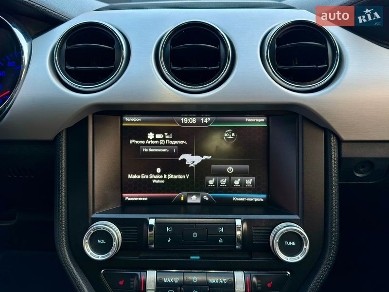 Купе Ford Mustang 2015 в Киеве фото 10 Купе Ford Mustang 2015 в Киеве