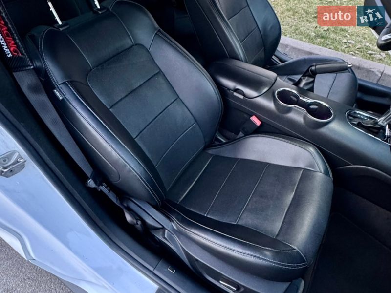 Купе Ford Mustang 2015 в Киеве фото 33 Купе Ford Mustang 2015 в Киеве