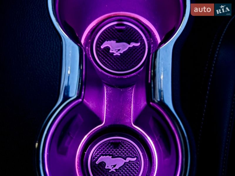 Купе Ford Mustang 2015 в Киеве фото 42 Купе Ford Mustang 2015 в Киеве