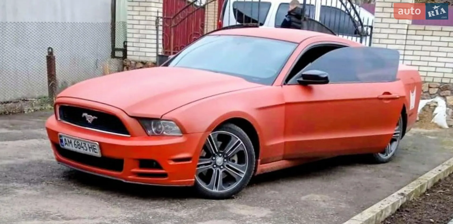 2012 Ford Mustang - мініатюра 4