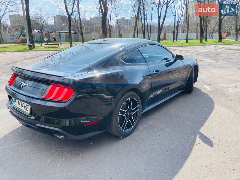 Купе Ford Mustang 2017 в Каменском