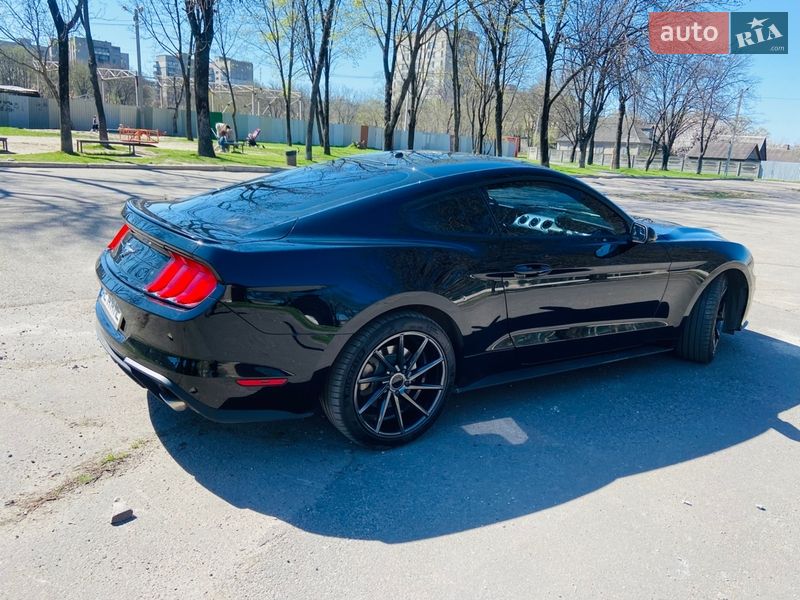 Купе Ford Mustang 2017 в Каменском