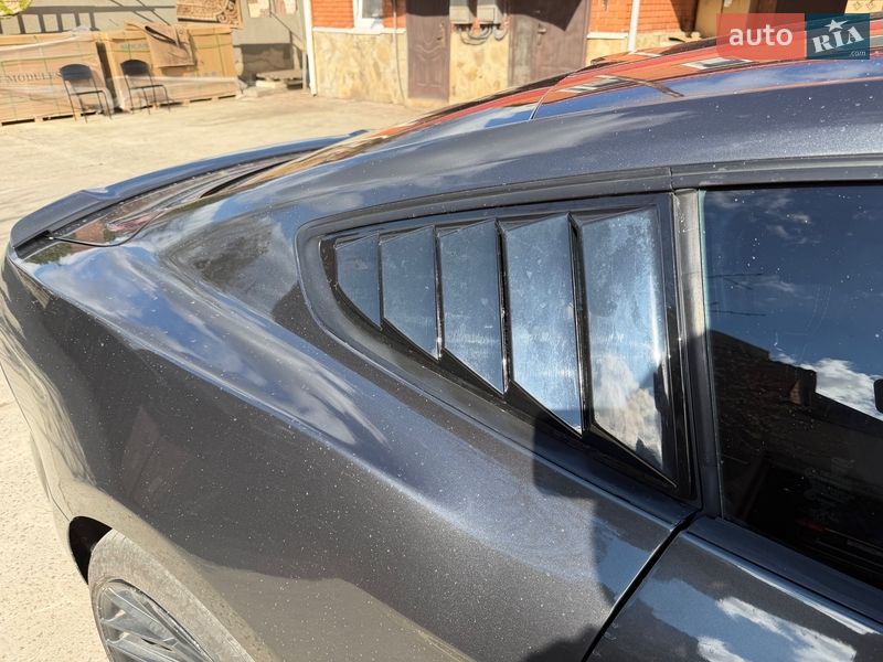 Купе Ford Mustang 2018 в Ананьеве