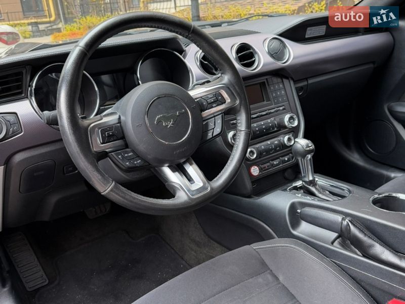 Купе Ford Mustang 2015 в Киеве