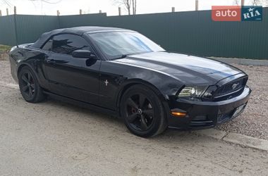 Кабріолет Ford Mustang 2012 в Зорі