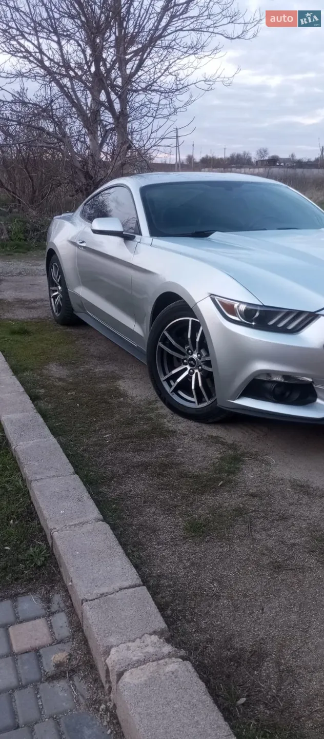 2017 Ford Mustang - мініатюра 4