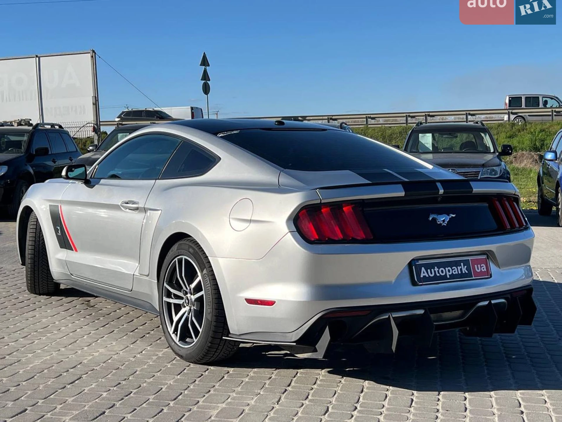2017 Ford Mustang - мініатюра 7