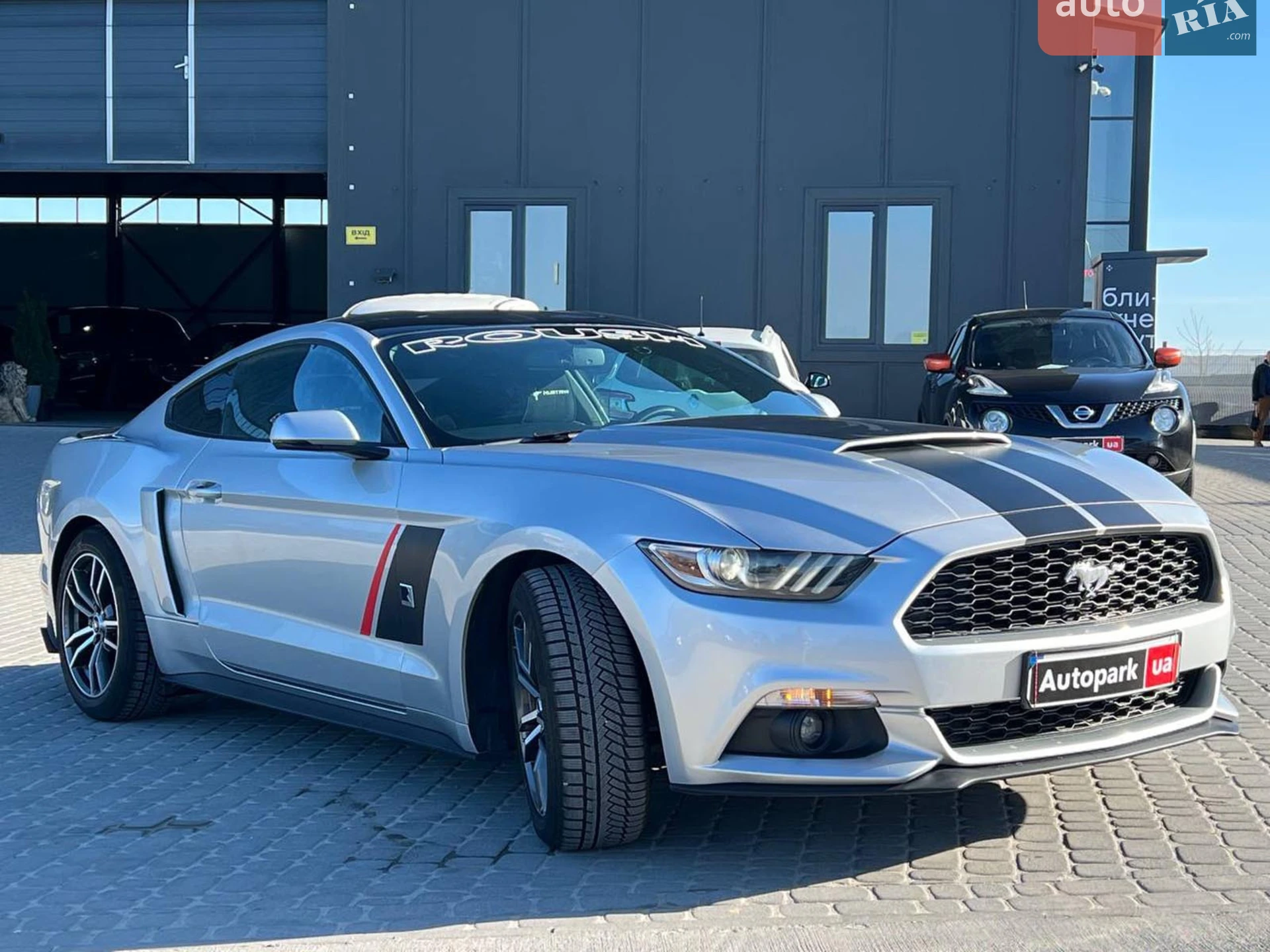 2017 Ford Mustang - мініатюра 3