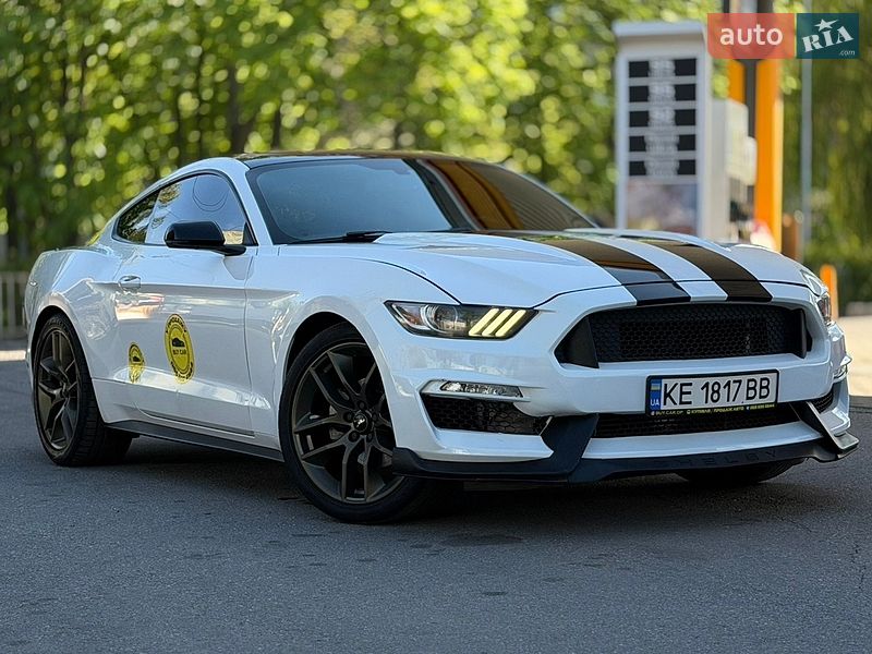 Купе Ford Mustang 2015 в Дніпрі