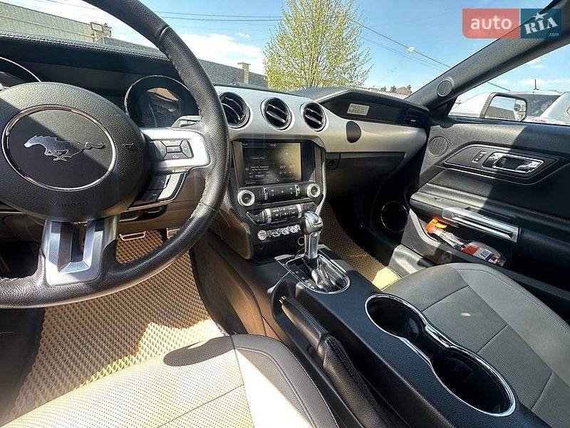 Купе Ford Mustang 2014 в Києві