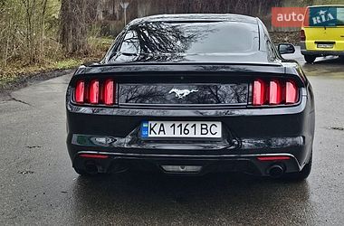 Купе Ford Mustang 2015 в Киеве