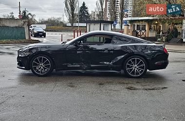 Купе Ford Mustang 2015 в Киеве