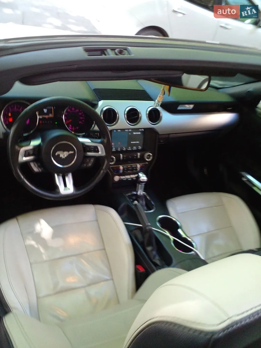 2015 Ford Mustang - мініатюра 8