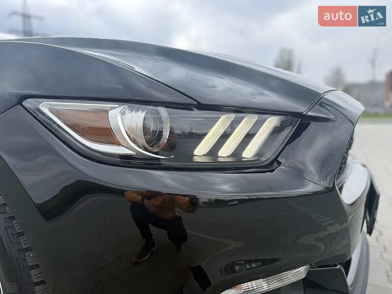 Купе Ford Mustang 2015 в Ирпене