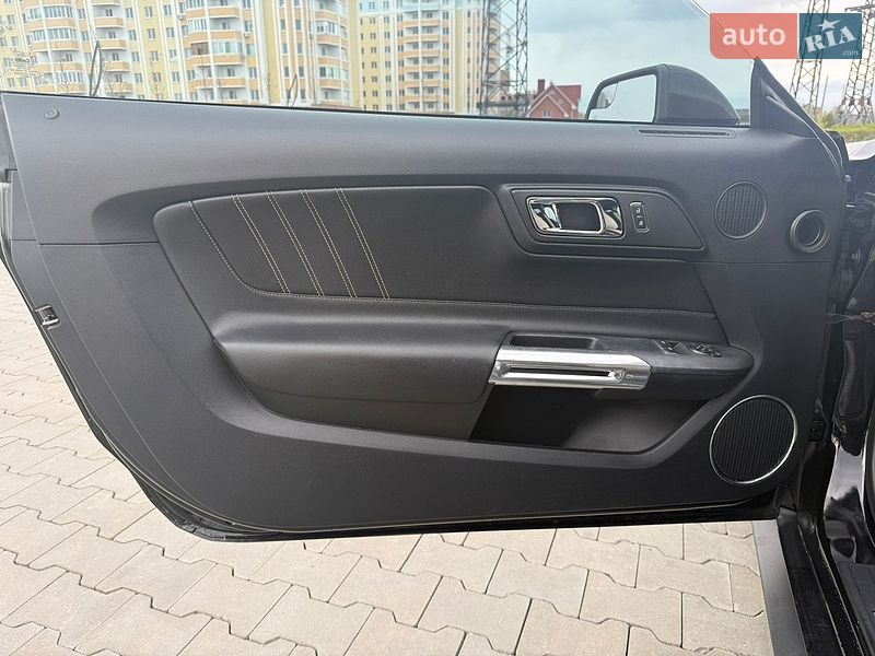 Купе Ford Mustang 2015 в Ирпене