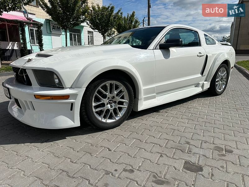 Купе Ford Mustang 2008 в Києві