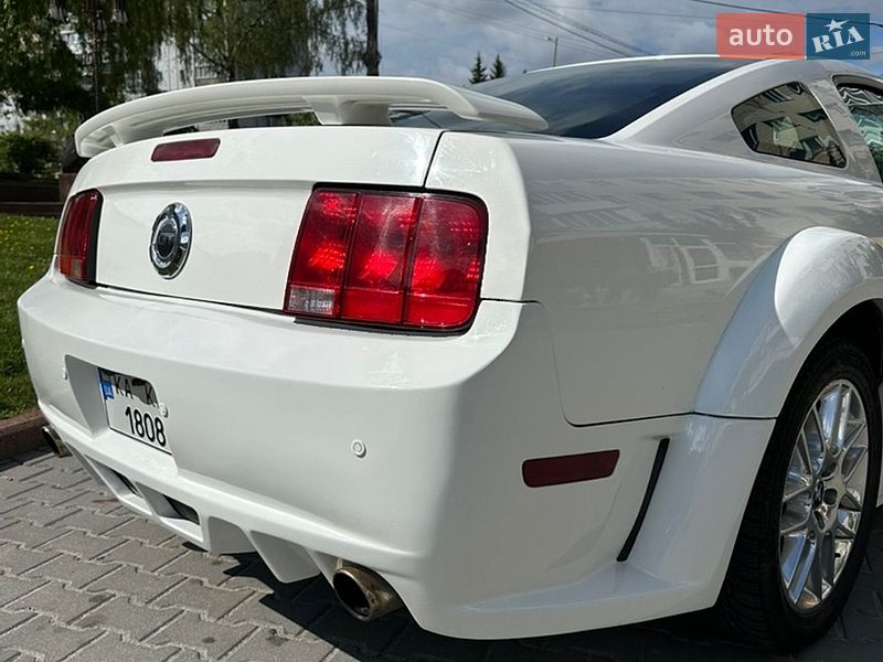 Купе Ford Mustang 2008 в Києві