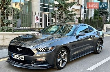 Купе Ford Mustang 2016 в Киеве