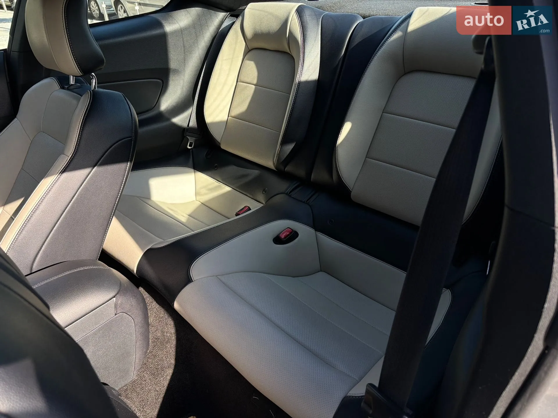 2014 Ford Mustang - мініатюра 18
