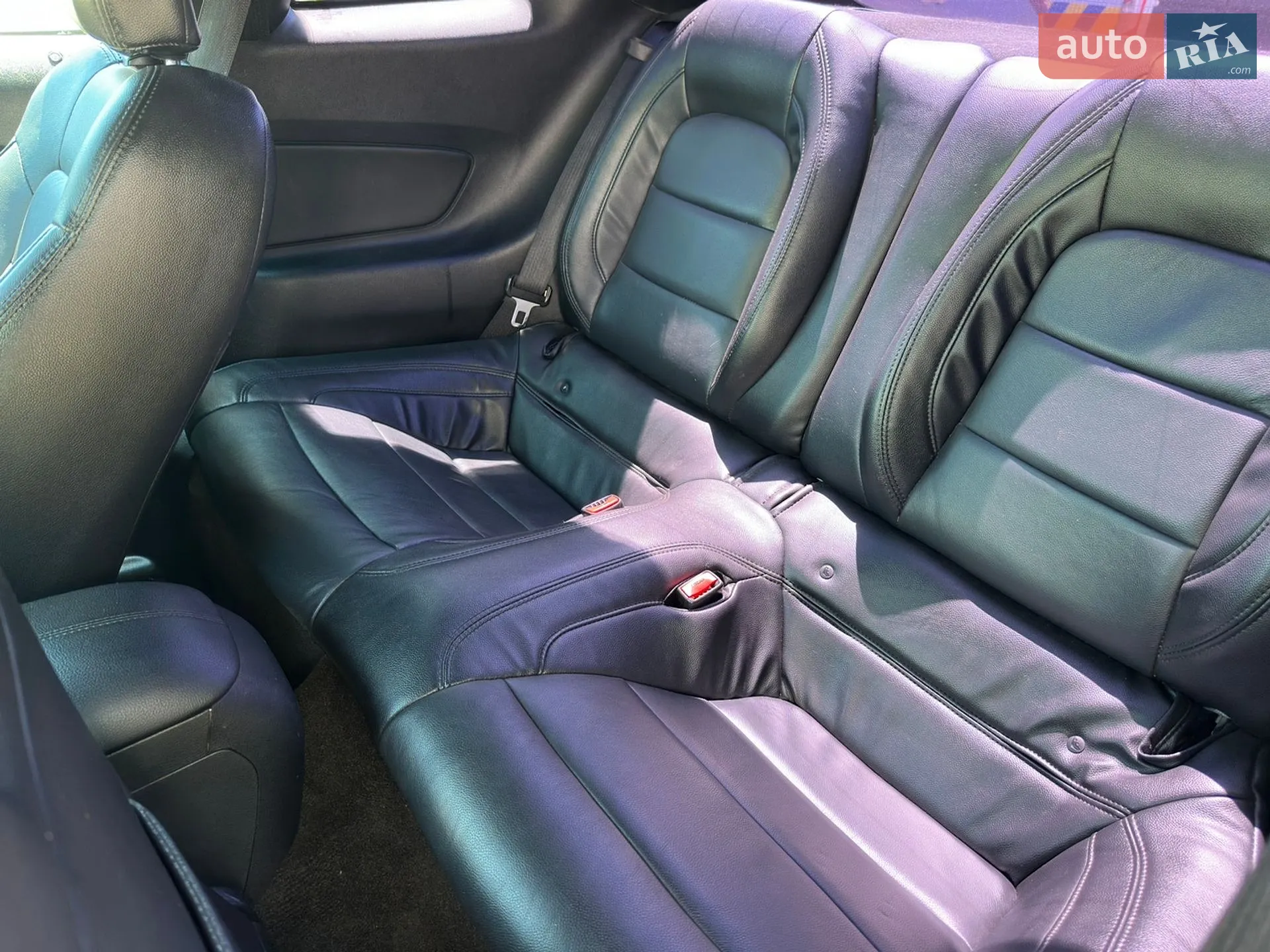 2015 Ford Mustang - мініатюра 17