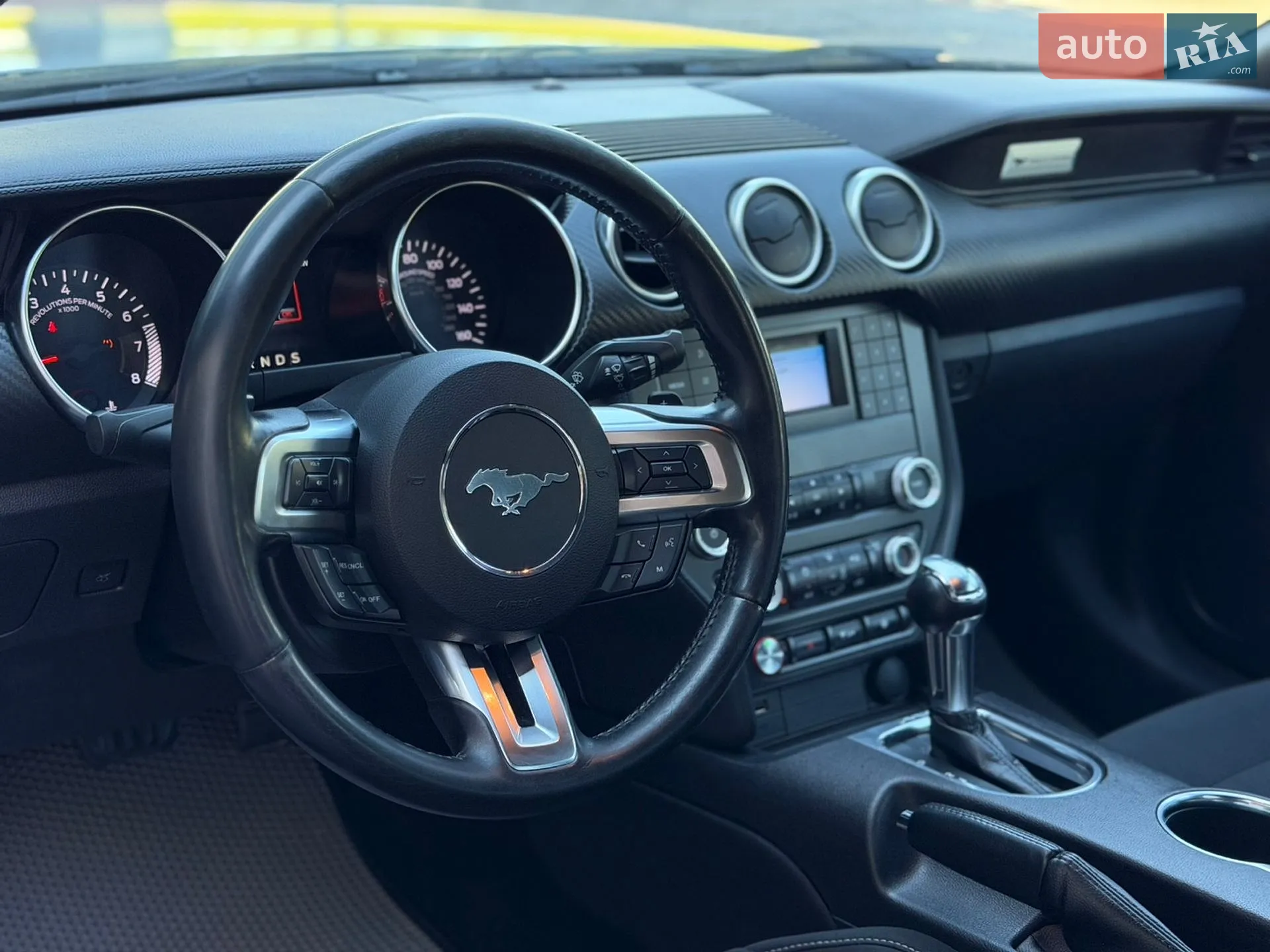2019 Ford Mustang - мініатюра 17