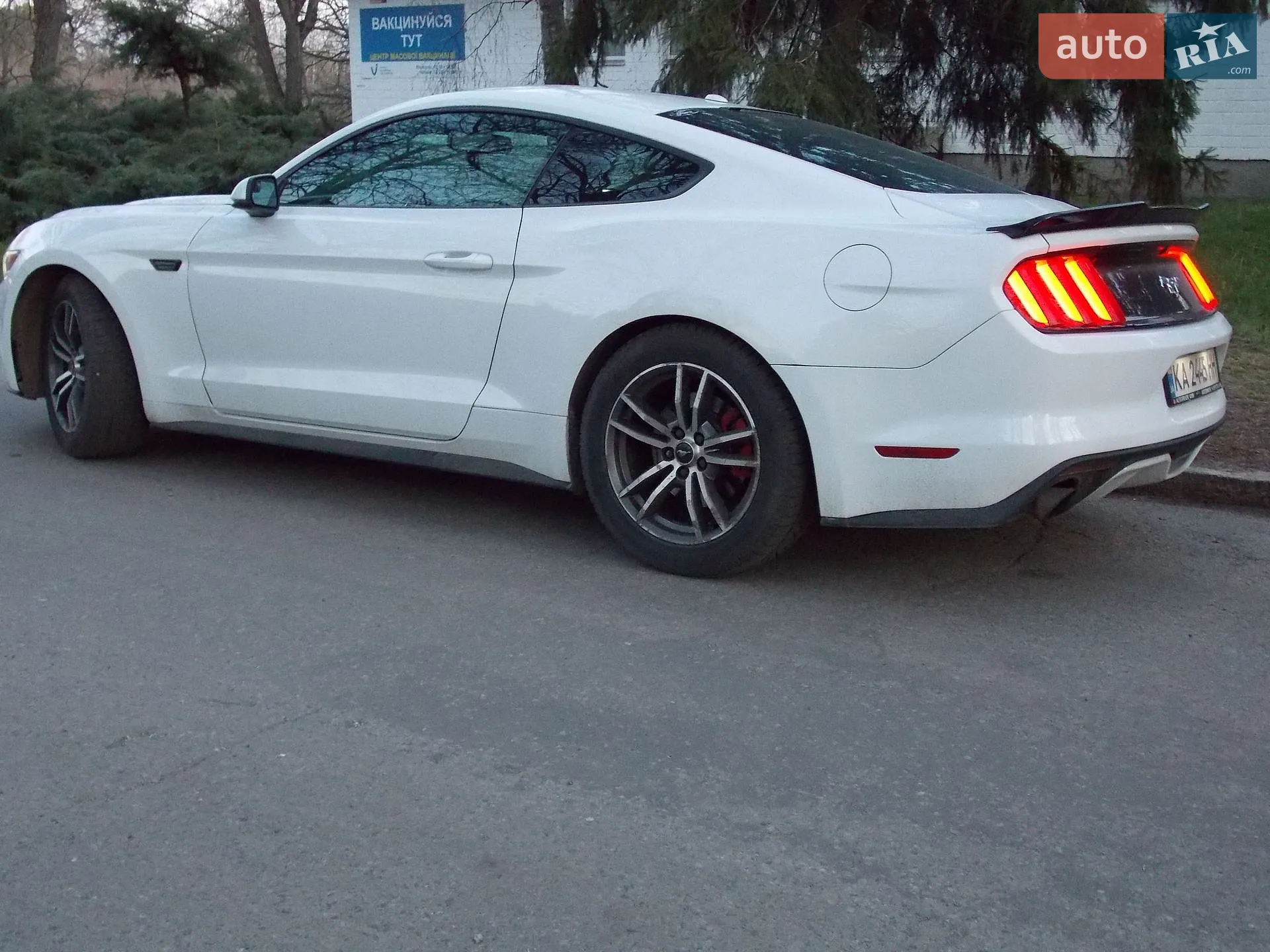 2015 Ford Mustang - мініатюра 6