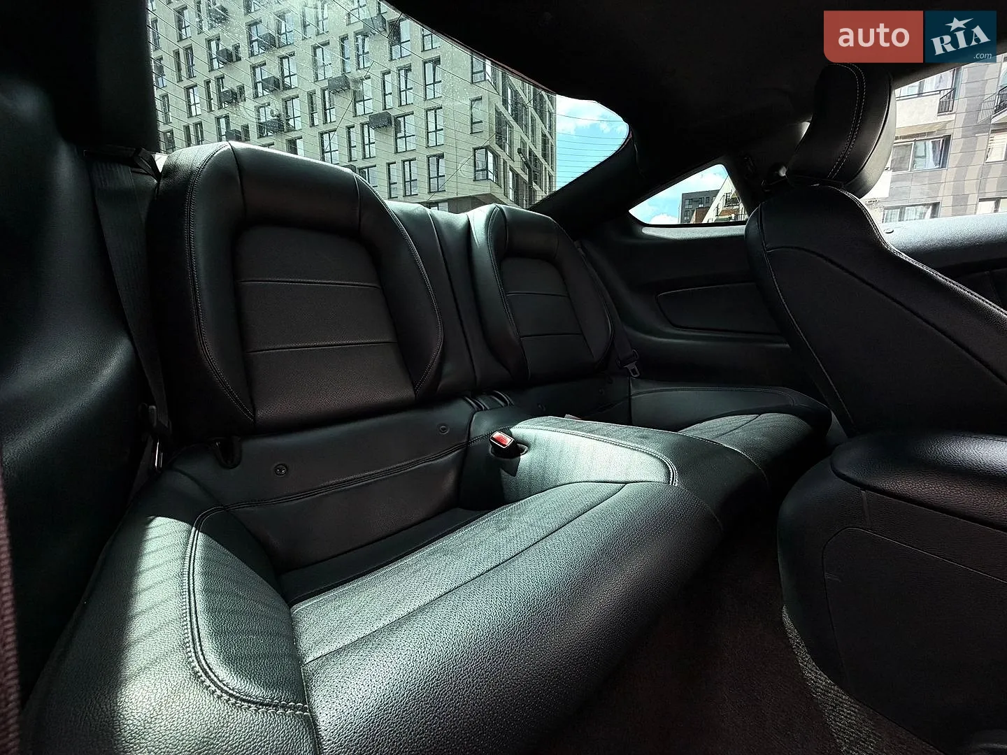 2015 Ford Mustang - мініатюра 16