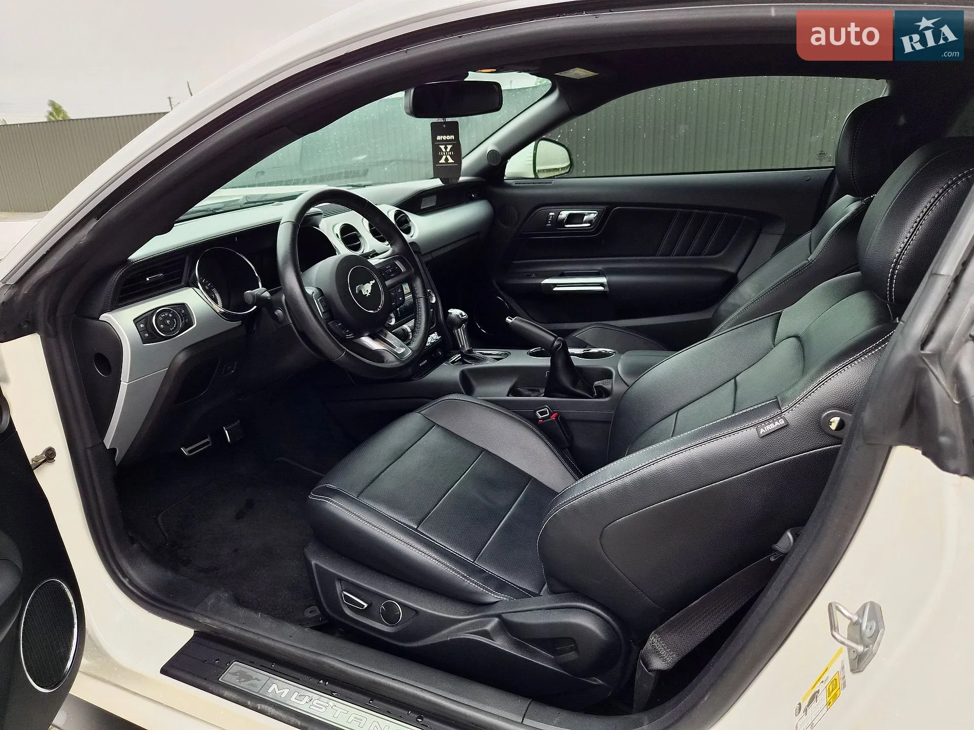 2017 Ford Mustang - мініатюра 10