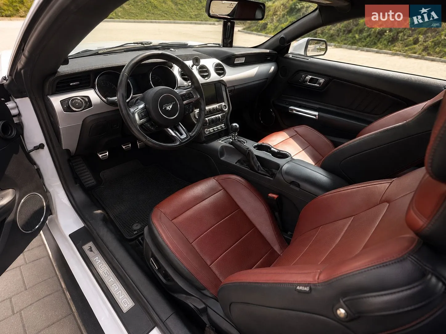 2015 Ford Mustang - мініатюра 8