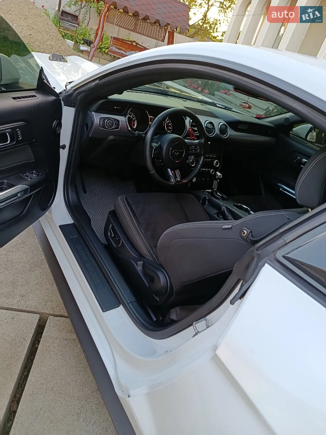 2015 Ford Mustang - мініатюра 15