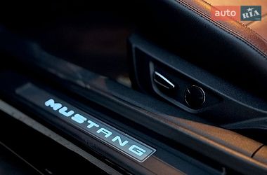 Купе Ford Mustang 2016 в Киеве