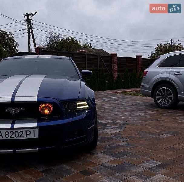 Купе Ford Mustang 2014 в Києві