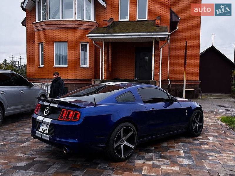Купе Ford Mustang 2014 в Києві