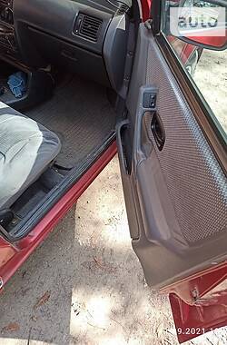 Седан Ford Orion 1987 в 