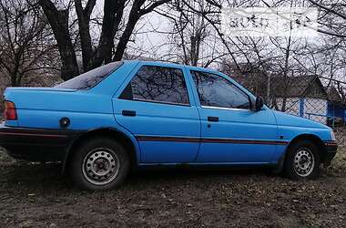 Седан Ford Orion 1990 в Полтаве