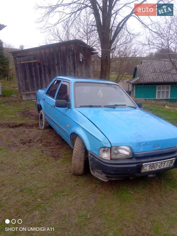 Седан Ford Orion 1987 в Надворной
