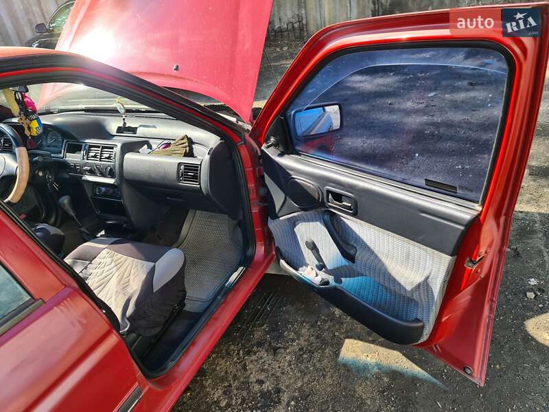 Седан Ford Orion 1992 в Киеве фото 12 Седан Ford Orion 1992 в Киеве