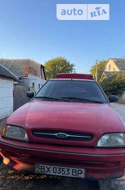 Седан Ford Orion 1993 в Сумах
