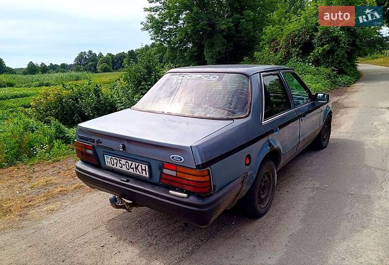 Седан Ford Orion 1986 в Катеринополе