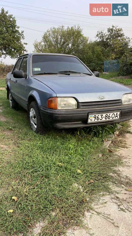 Седан Ford Orion 1987 в Первомайську