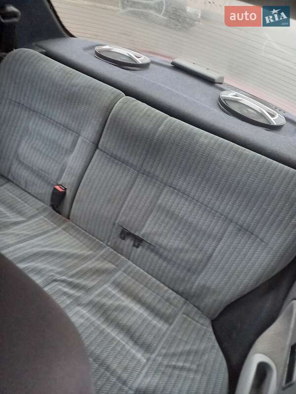 Седан Ford Orion 1992 в Полтаве