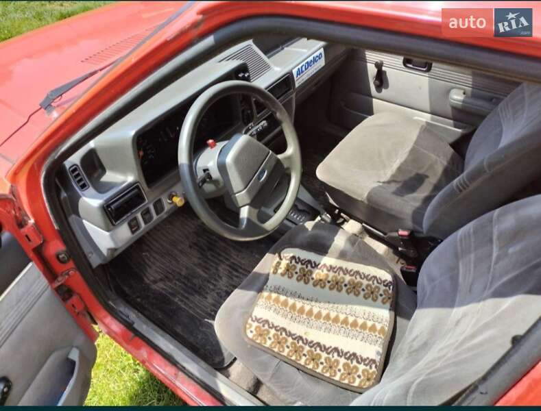 Седан Ford Orion 1983 в Рожище